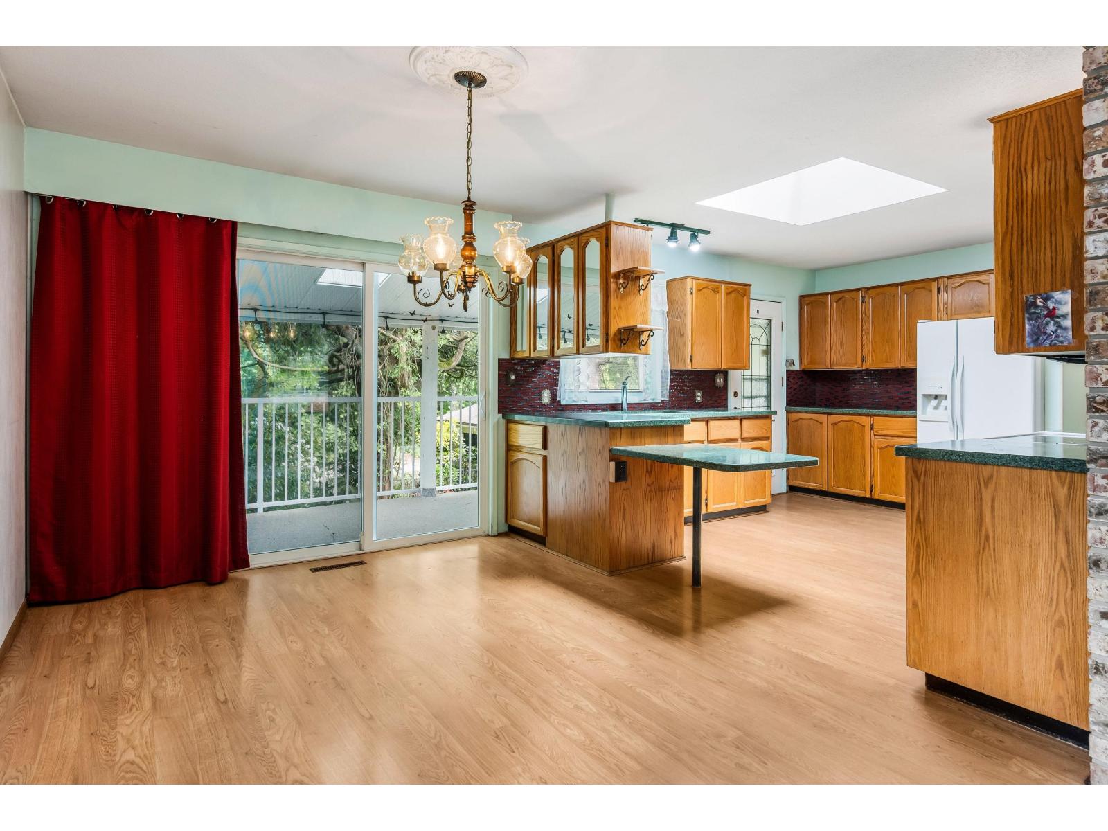 626 Mountain View Road, Cultus Lake North, Cultus Lake, British Columbia  V2R 4Z7 - Photo 13 - R3126784