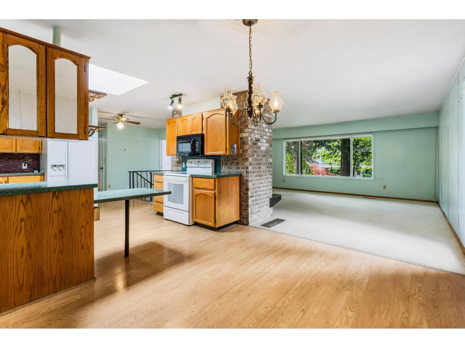 626 Mountain View Road, Cultus Lake North, Cultus Lake, British Columbia  V2R 4Z7 - Photo 14 - R3126784