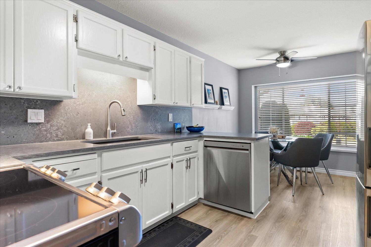 34 33922 King Road, Abbotsford, British Columbia  V2S 7N1 - Photo 4 - R3126449