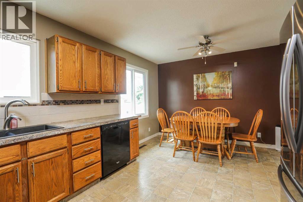 418 12 Avenue N, Lethbridge, Alberta  T1H 1P3 - Photo 12 - A2313876