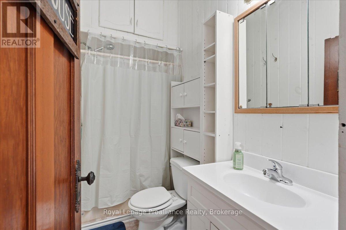 18128 Highway 41, Addington Highlands, Ontario  K0H 2M0 - Photo 17 - X13163812