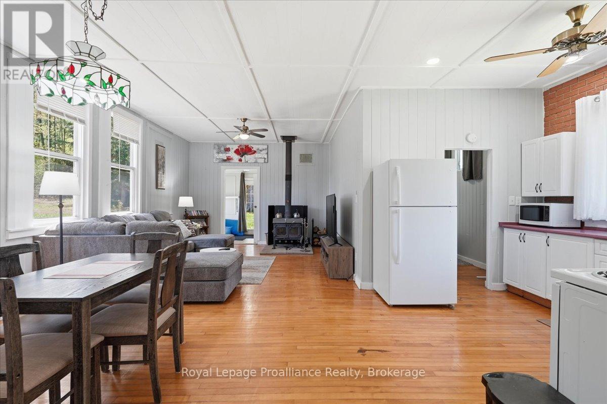 18128 Highway 41, Addington Highlands, Ontario  K0H 2M0 - Photo 8 - X13163812