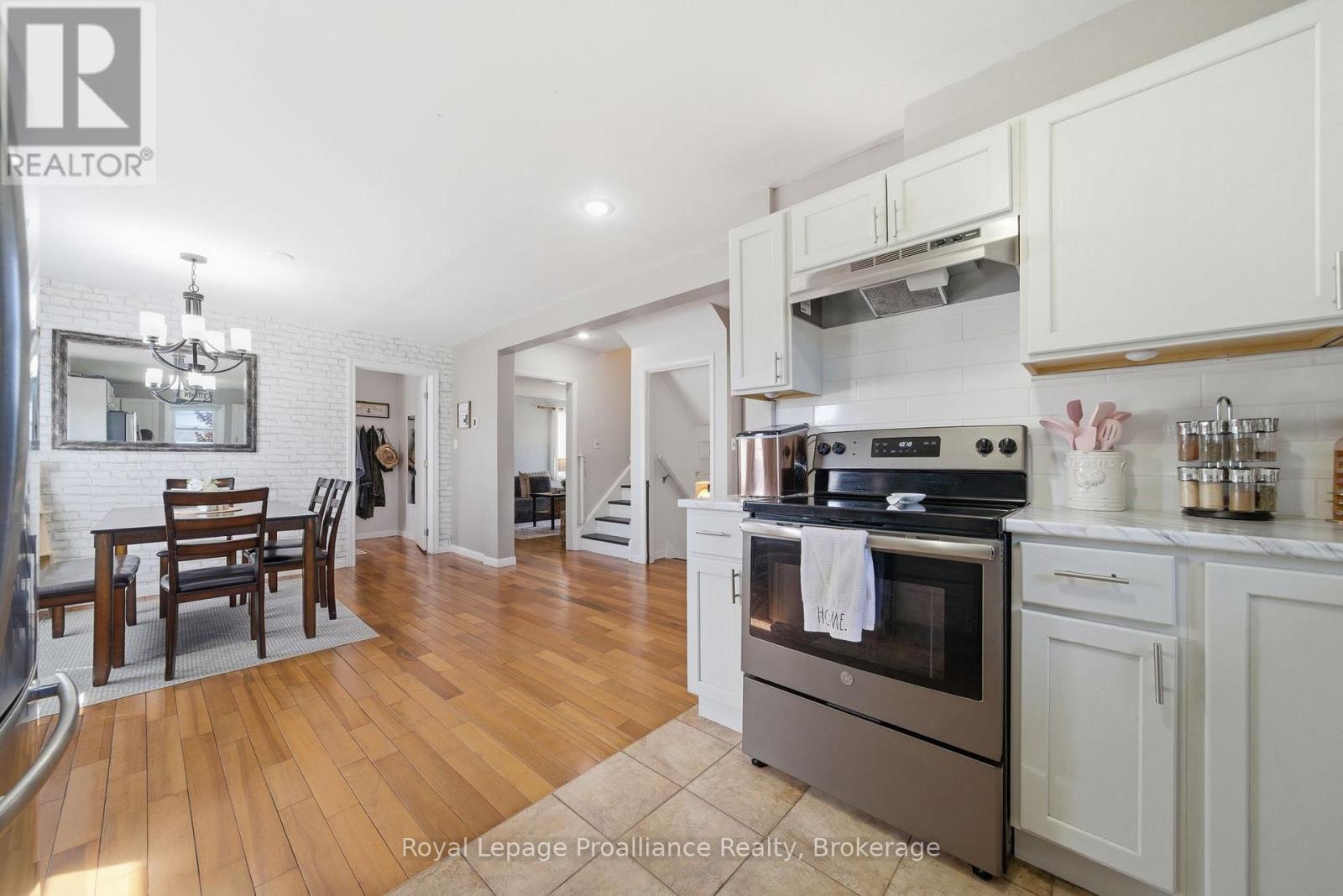 19 Coleman Drive, Quinte West, Ontario  K8V 3A5 - Photo 13 - X13163860