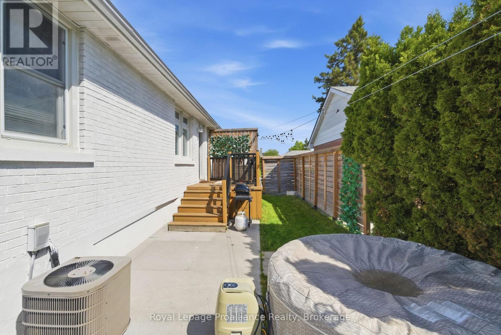 19 Coleman Drive, Quinte West, Ontario  K8V 3A5 - Photo 43 - X13163860