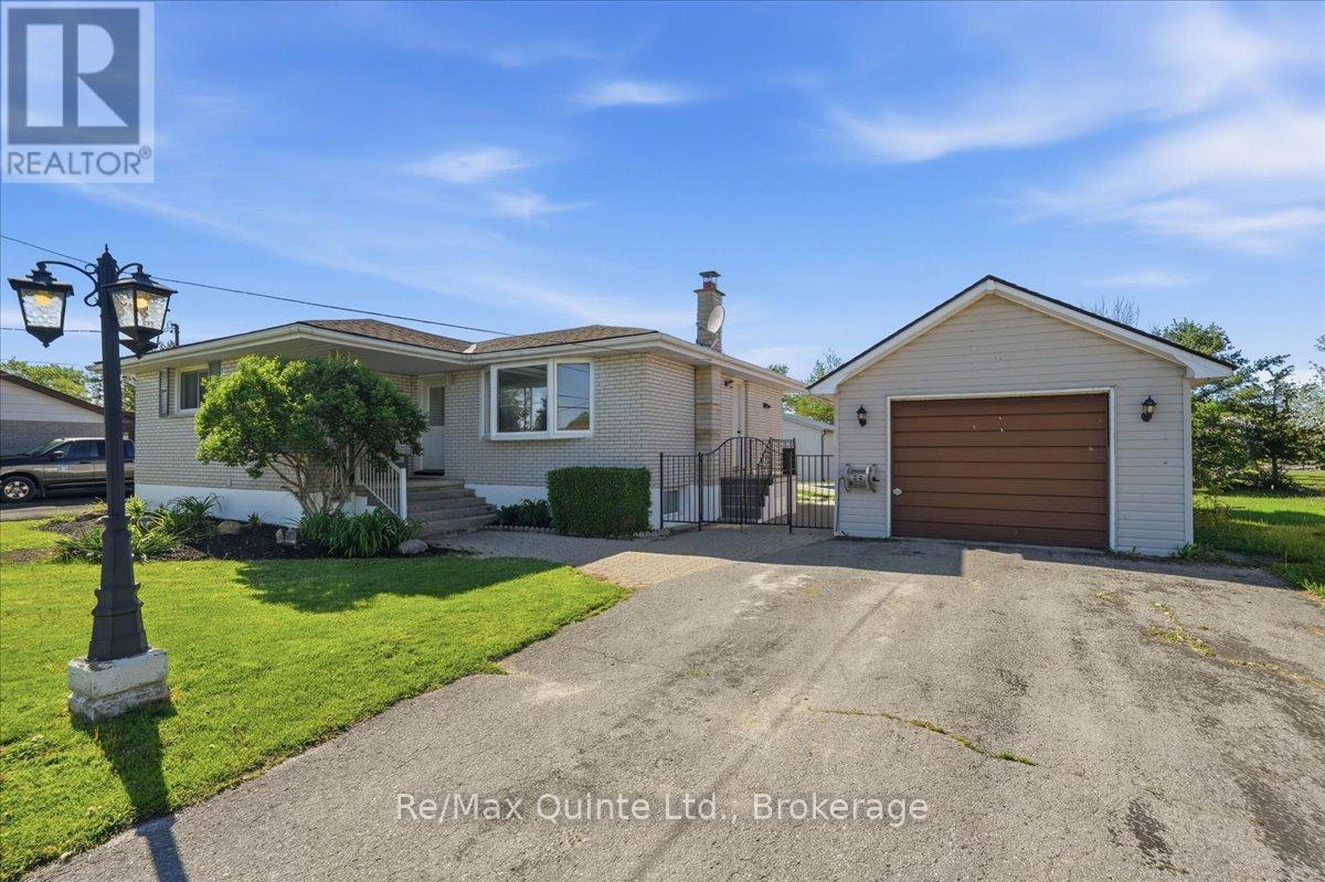 745 HARMONY ROAD, Belleville, Ontario