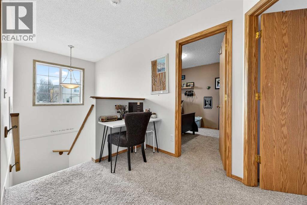 112 Hidden Ranch Crescent Nw, Calgary, Alberta  T3A 5W3 - Photo 21 - A2313071