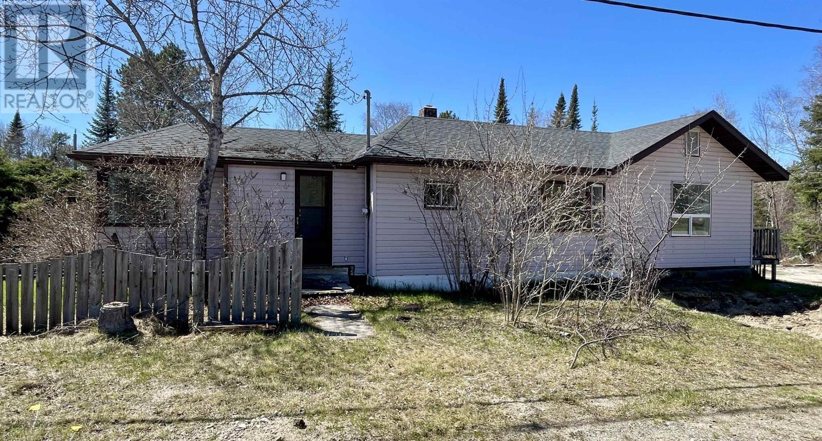 70 Armstrong St, Vermilion Bay, Ontario  P0V 2V0 - Photo 2 - TB2601124