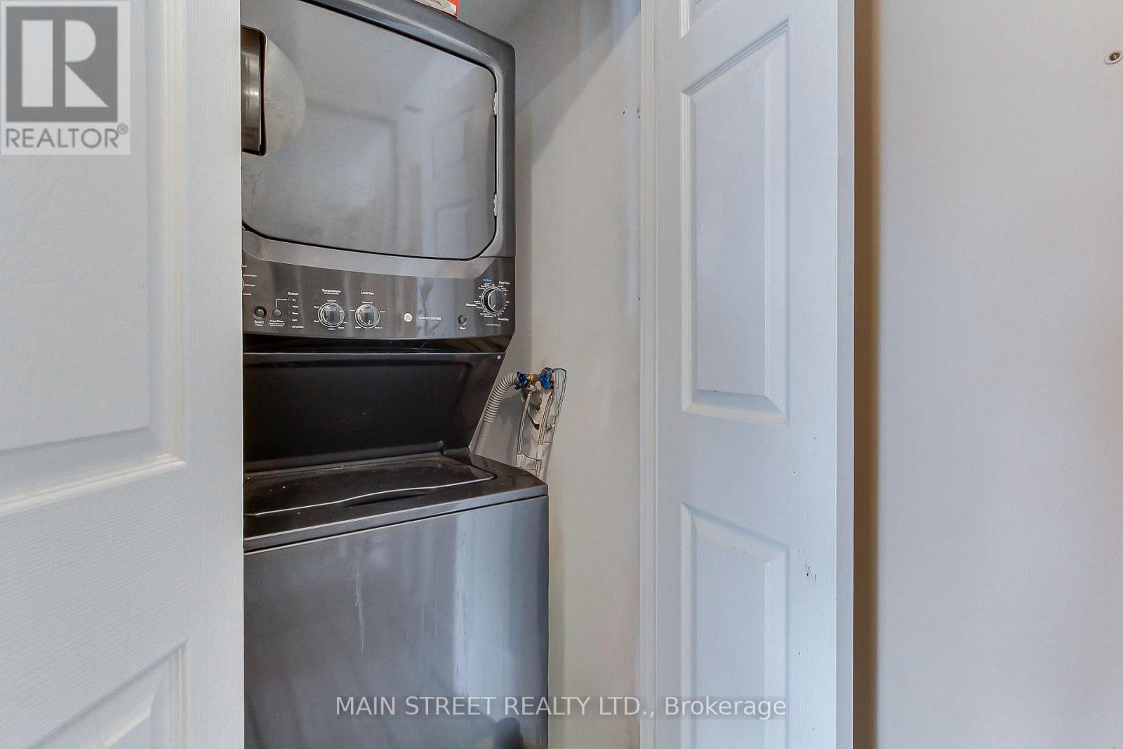 211 - 270 Davis Drive, Newmarket, Ontario  L3Y 8K2 - Photo 20 - N12829554