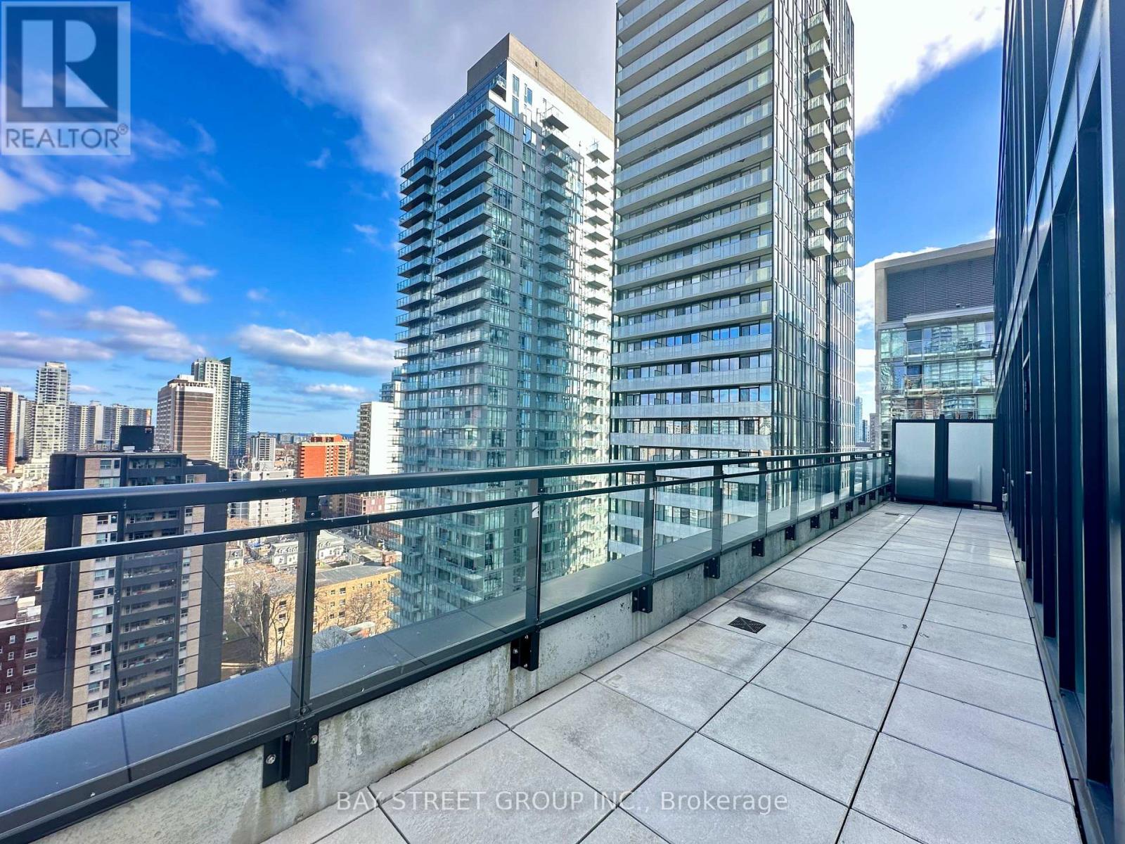 1703 - 17 Dundonald Street, Toronto, Ontario  M4Y 0E4 - Photo 15 - C13137570