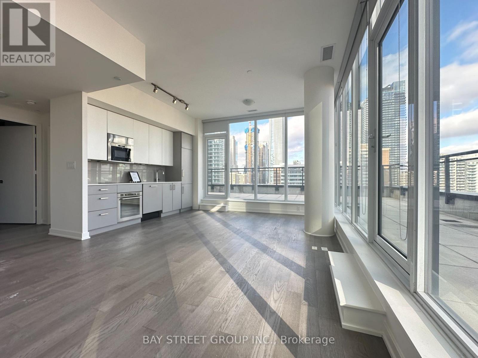 1703 - 17 Dundonald Street, Toronto, Ontario  M4Y 0E4 - Photo 5 - C13137570