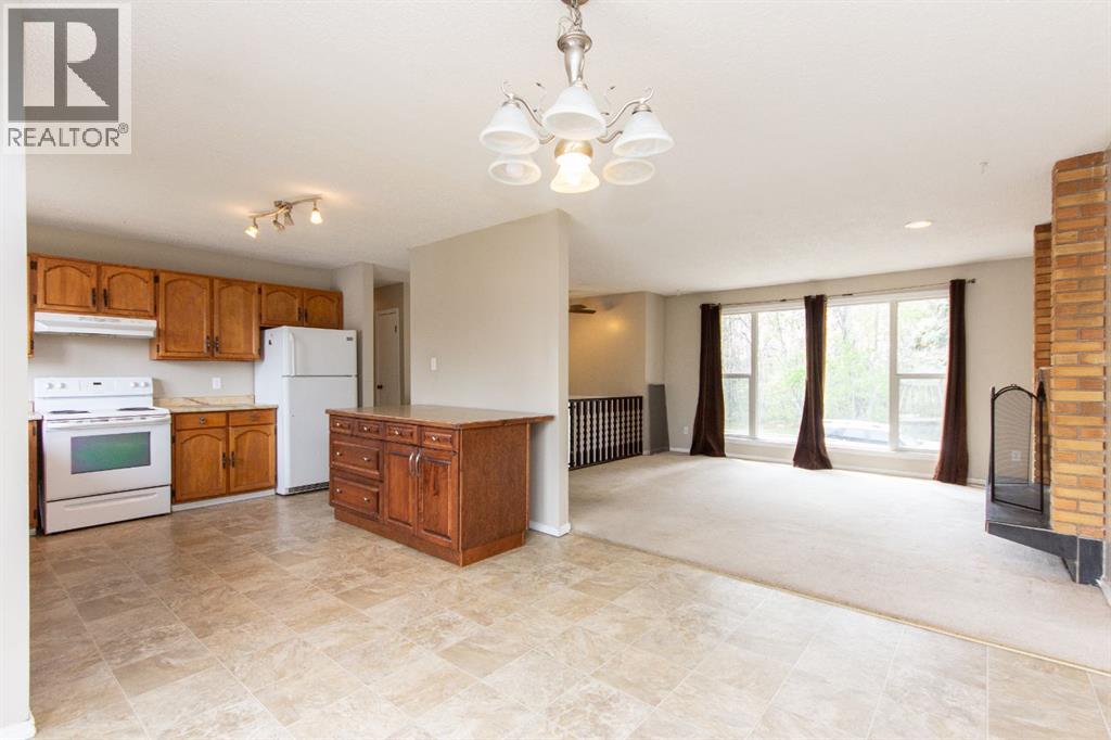 35 Oyen Crescent, Red Deer, Alberta  T4P 1T3 - Photo 6 - A2312818