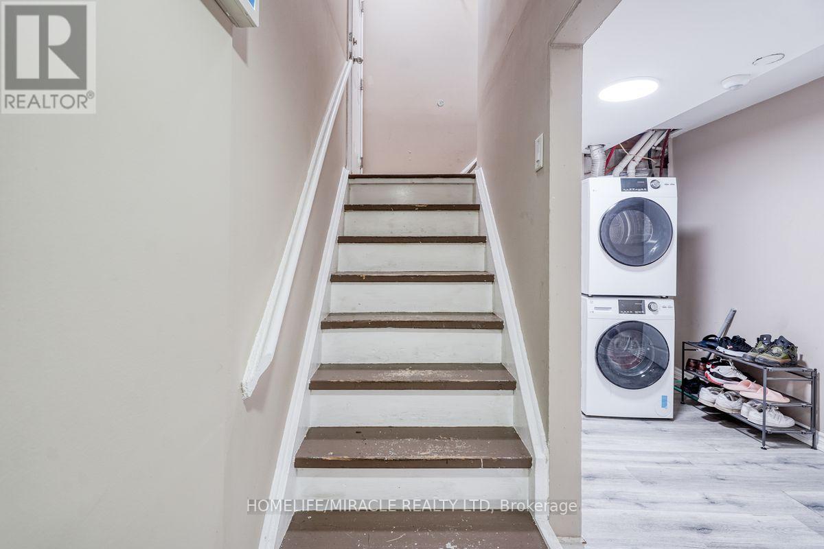 40 Reigate Avenue, Brampton, Ontario  L6V 2E3 - Photo 32 - W13075390