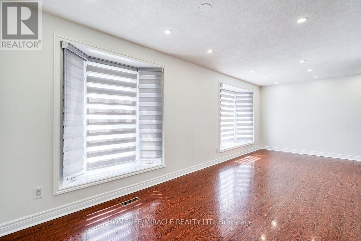 40 Reigate Avenue, Brampton, Ontario  L6V 2E3 - Photo 9 - W13075390