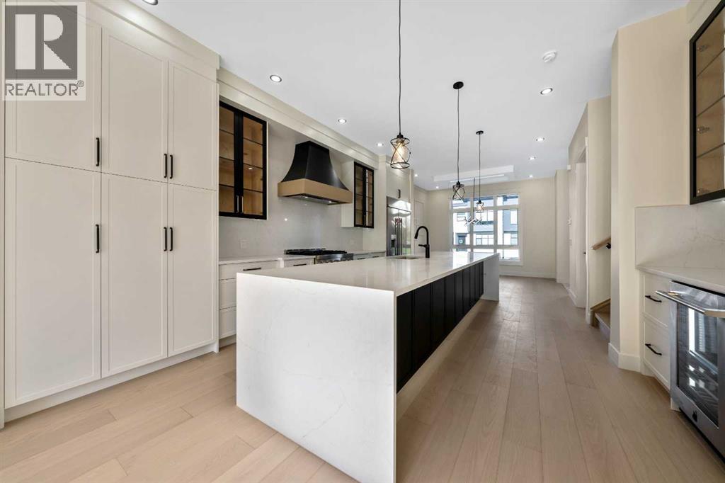1419 42 Street SW, Calgary, Alberta  T3C 1Z4 - Photo 9 - A2313007