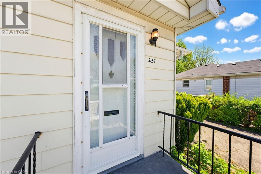 257 West 2nd Street, Hamilton, Ontario  L9C 3G6 - Photo 4 - 40832512