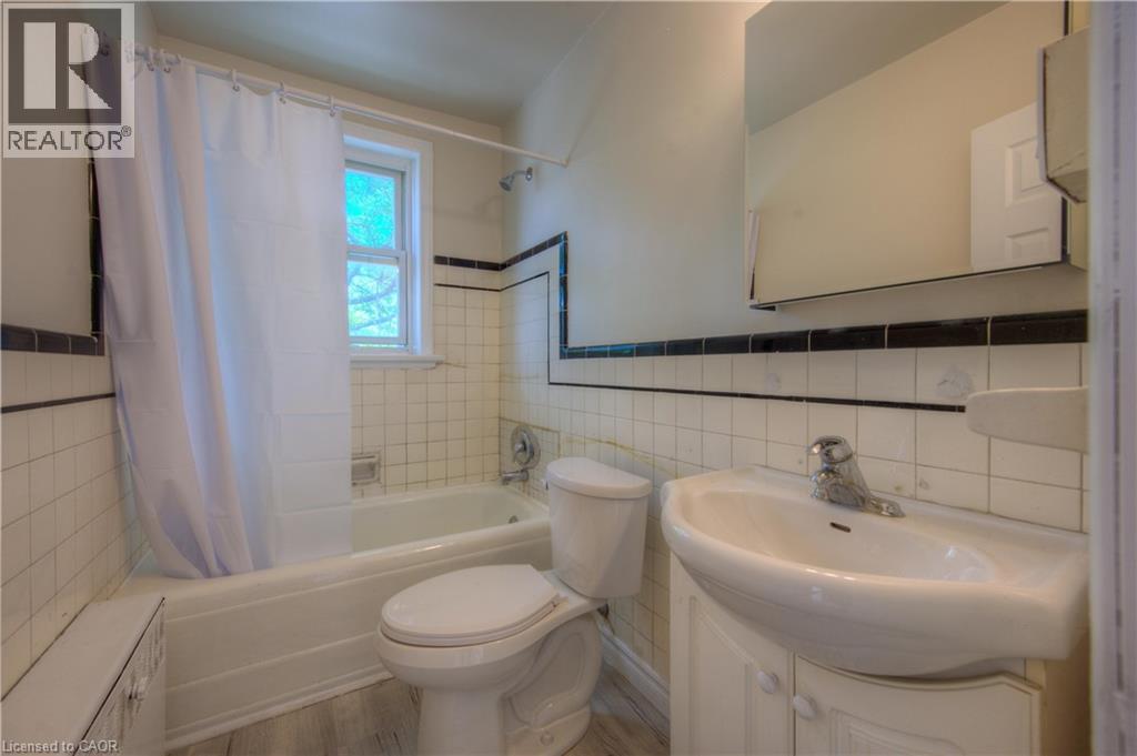141 Chapel Street Unit# 9, Kitchener, Ontario  N2H 2T6 - Photo 10 - 40825393