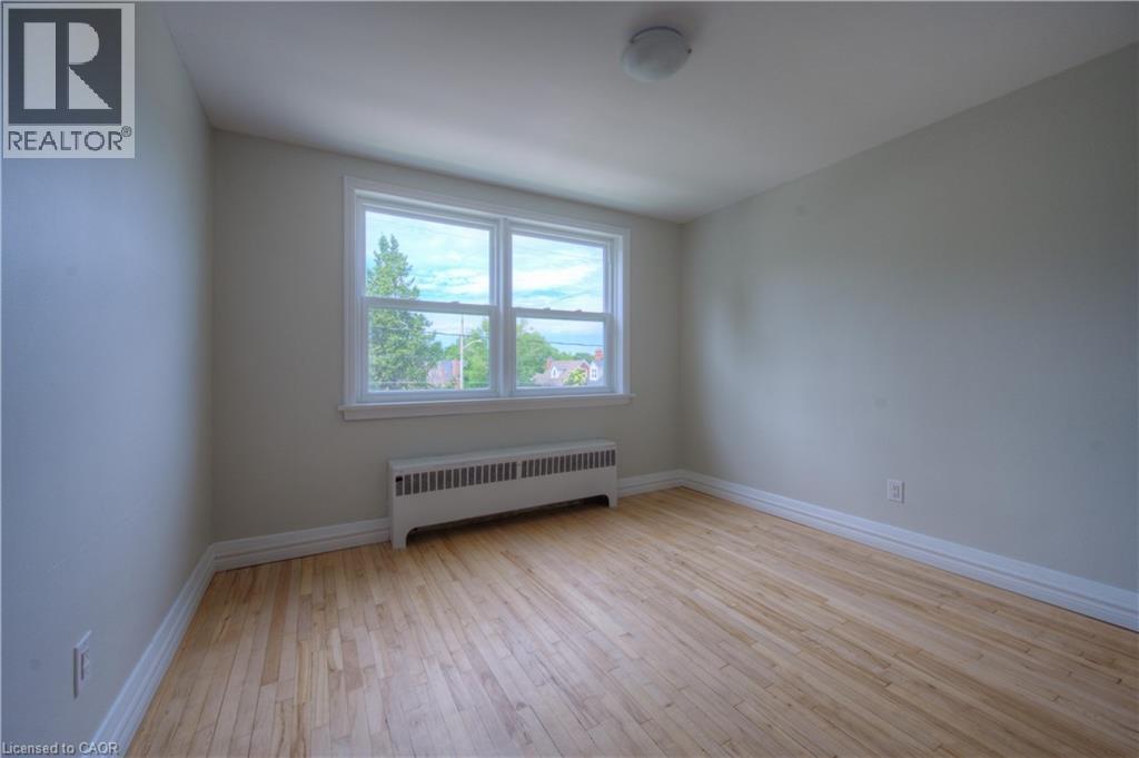 141 Chapel Street Unit# 9, Kitchener, Ontario  N2H 2T6 - Photo 11 - 40825393