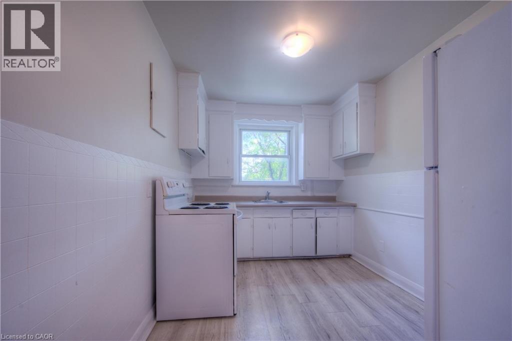141 Chapel Street Unit# 9, Kitchener, Ontario  N2H 2T6 - Photo 6 - 40825393