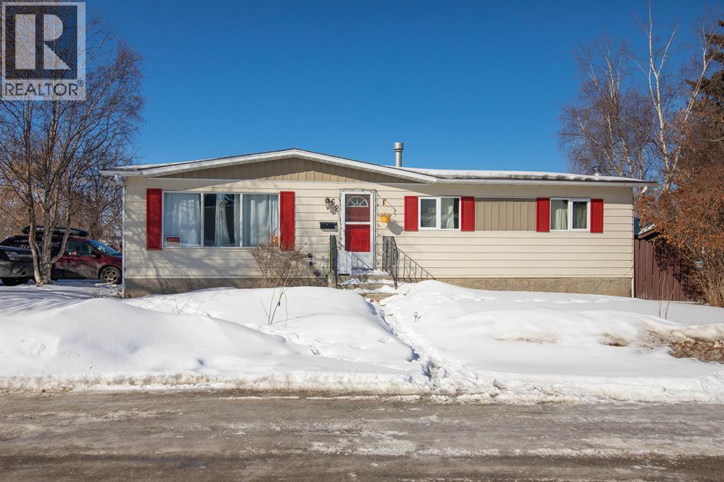 62 Parkland Drive, Sylvan Lake, Alberta  T4S 1J2 - Photo 2 - A2292631