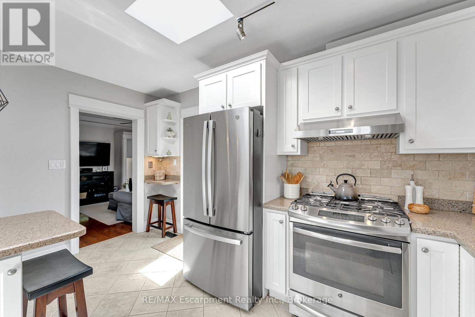 546 Hurd Avenue, Burlington, Ontario  L7S 1T1 - Photo 13 - W13161574
