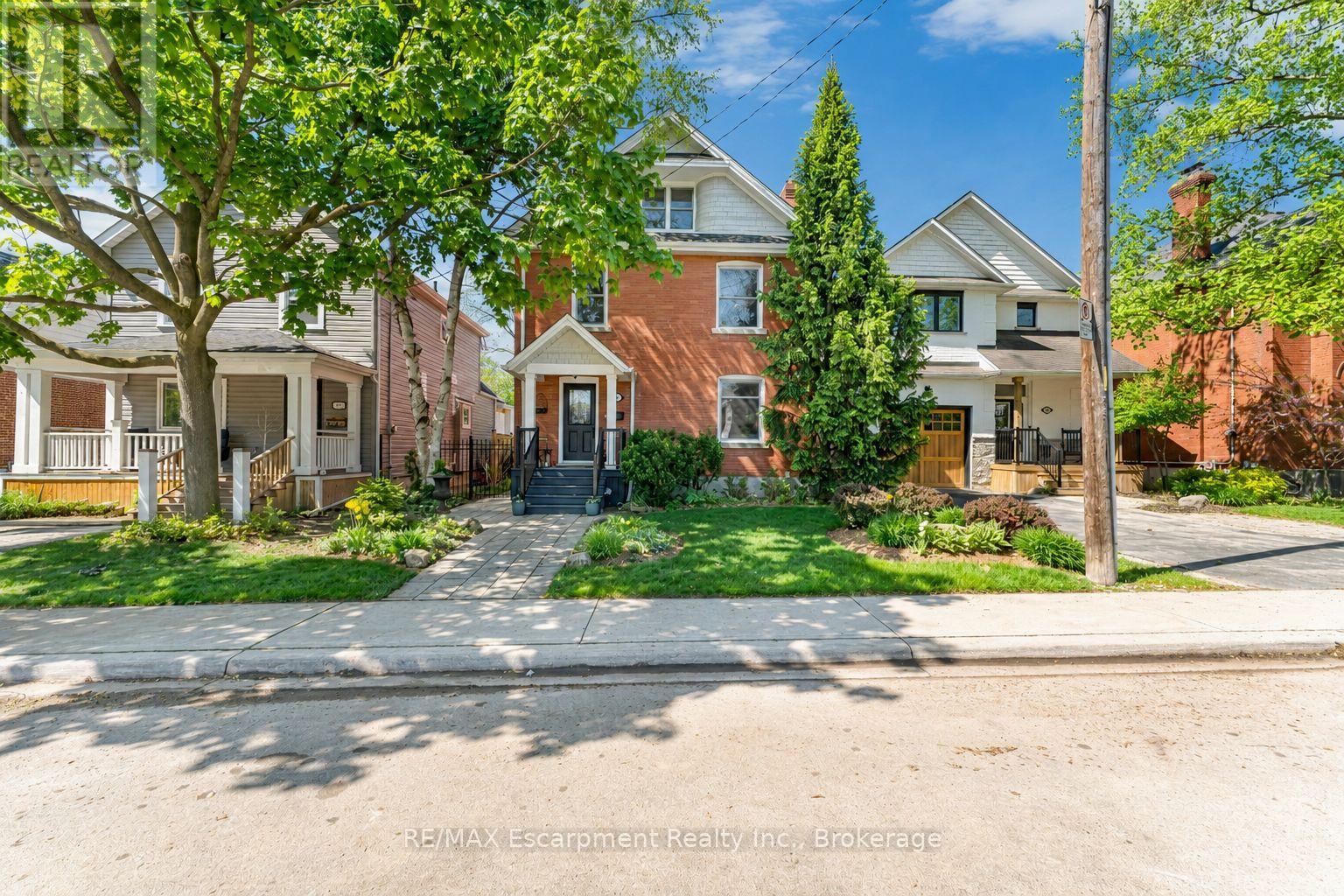 546 Hurd Avenue, Burlington, Ontario  L7S 1T1 - Photo 1 - W13161574