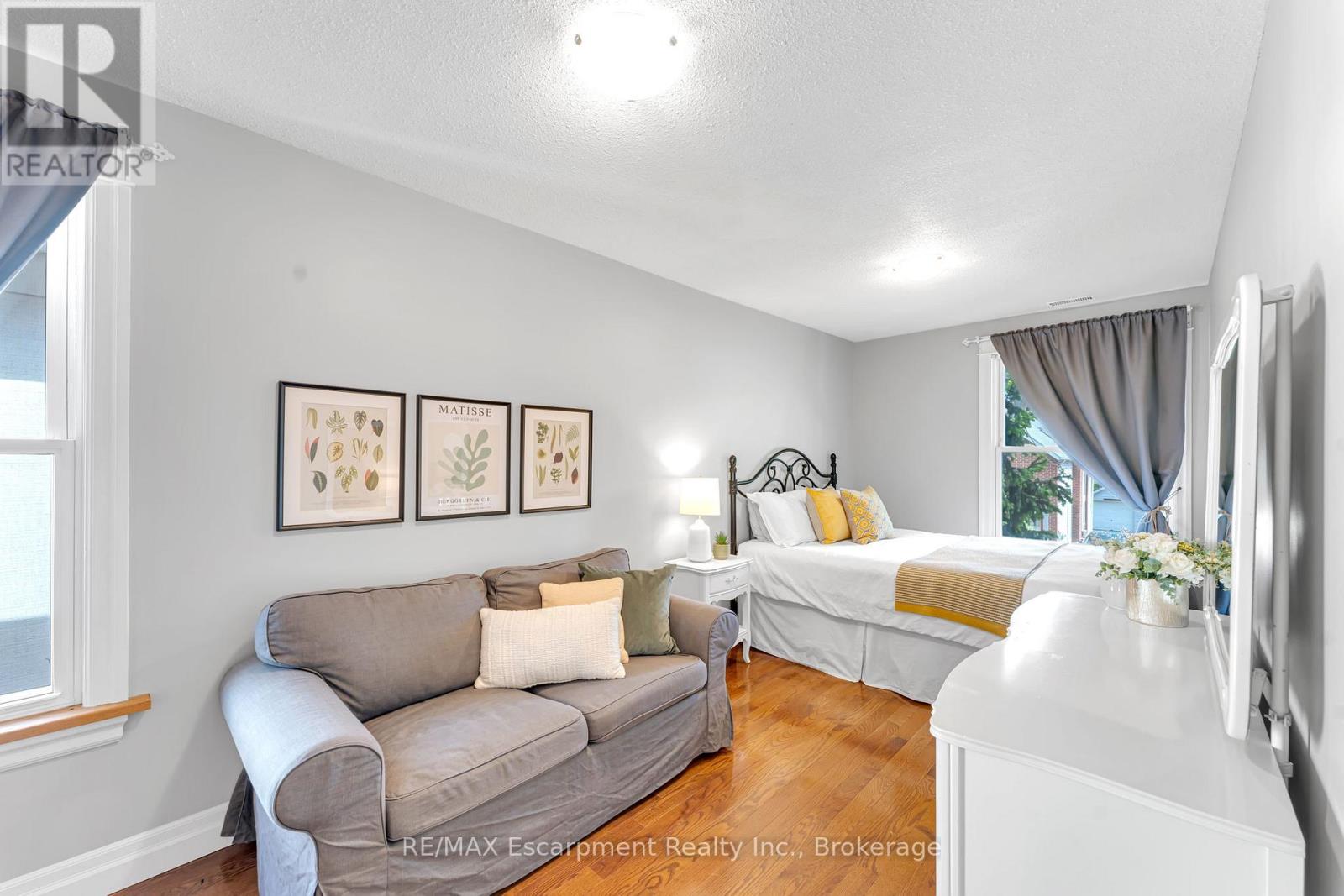 546 Hurd Avenue, Burlington, Ontario  L7S 1T1 - Photo 23 - W13161574