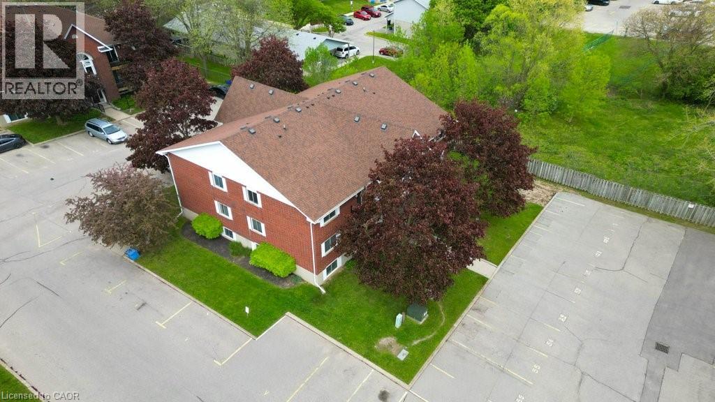 565 Greenfield Avenue Unit# 212, Kitchener, Ontario N2C 2P3 - Photo 3 - 40831939