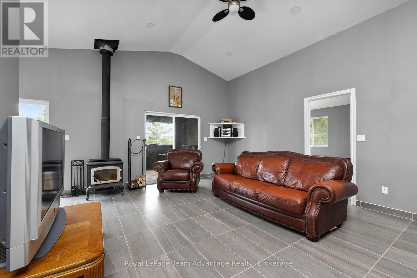 11 Nickles Cove Road, Whitestone (Dunchurch), Ontario  P0A 1G0 - Photo 6 - X13163930