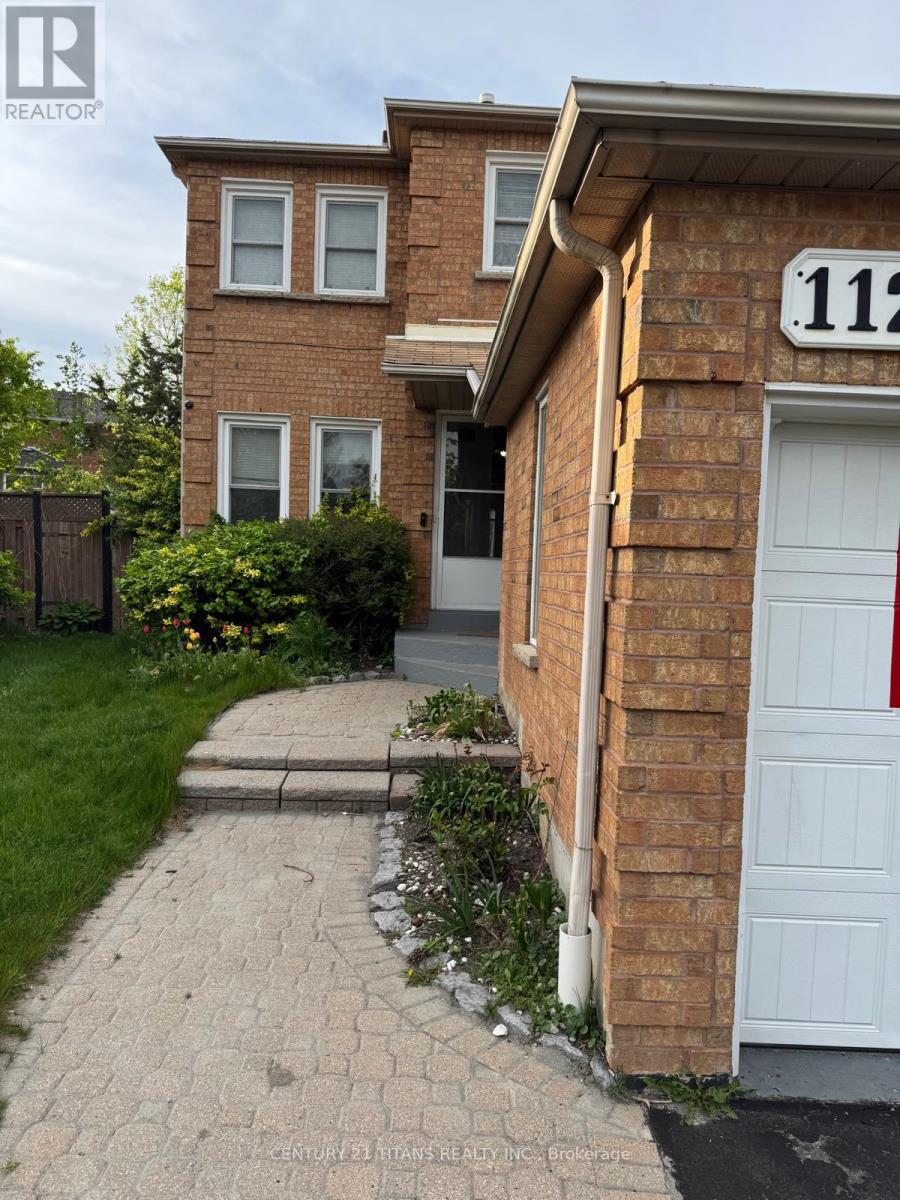 112 Fernbank Place, Whitby, Ontario  L1R 1T2 - Photo 2 - E13156478