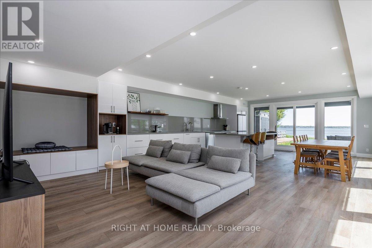 405 Limerick Street, Innisfil, Ontario  L0L 1K0 - Photo 8 - N13156674