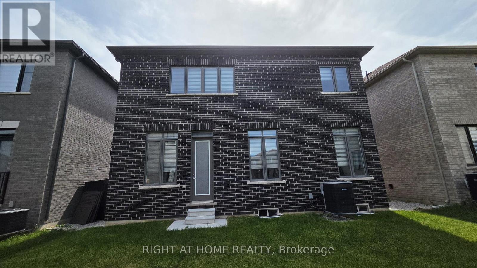 816 Apple Terrace, Milton, Ontario  L9E 2C3 - Photo 35 - W13064214