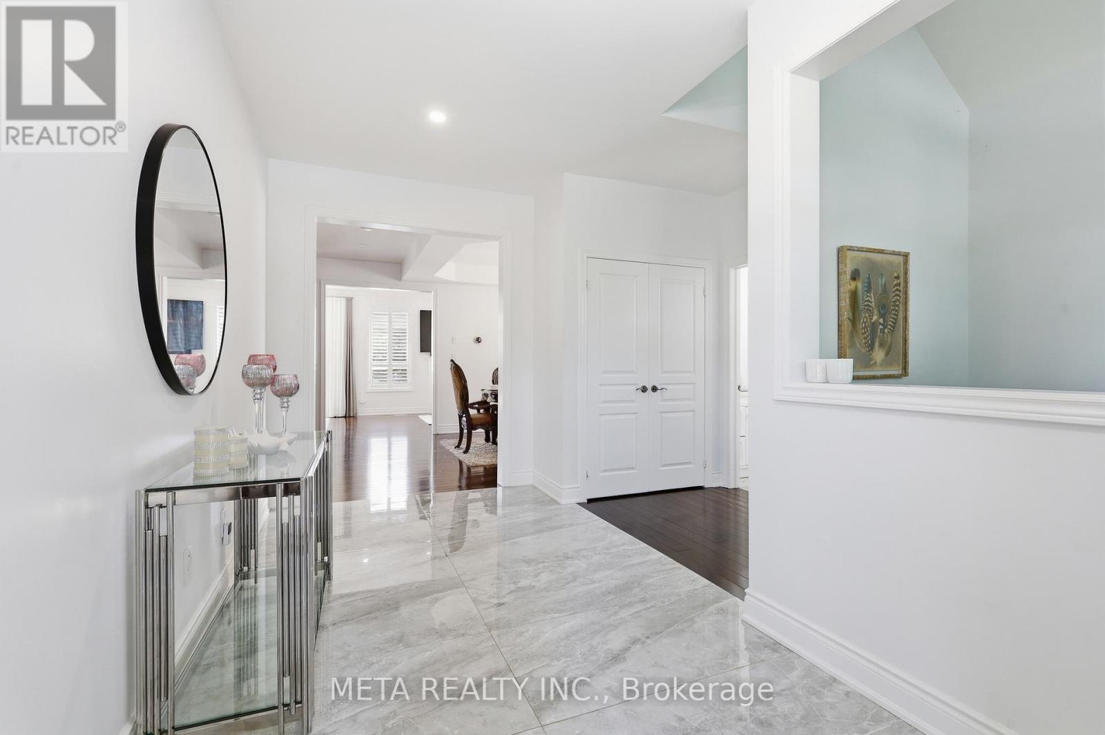 2299 Stratus Drive, Oakville, Ontario  L6M 4Z9 - Photo 5 - W13163116