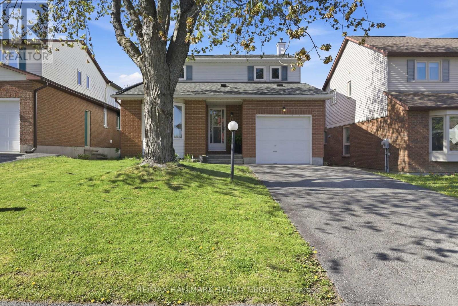 19 BERNIER TERRACE, Ottawa, Ontario
