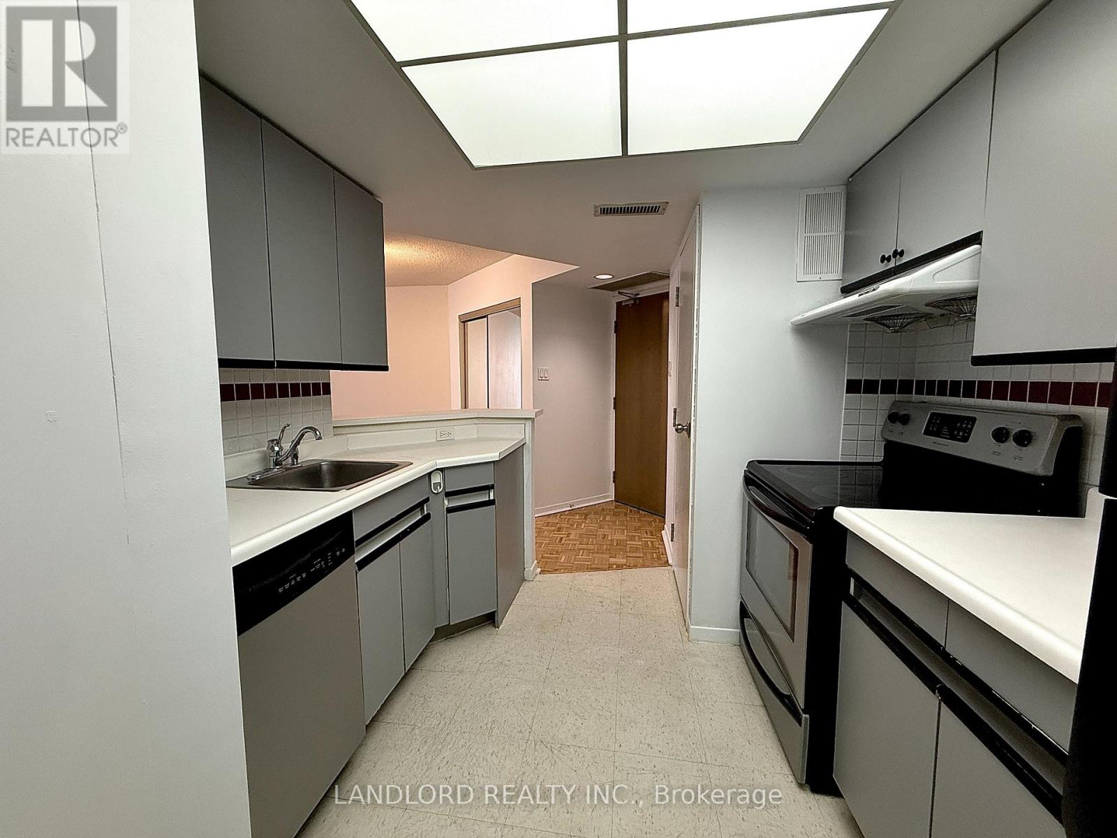 907 - 1001 Bay Street, Toronto, Ontario  M5S 3A6 - Photo 14 - C13163890