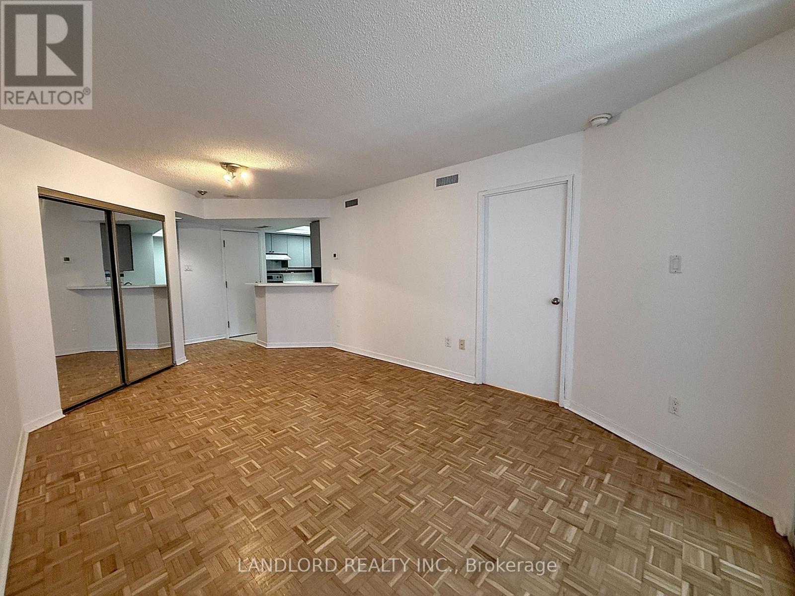 907 - 1001 Bay Street, Toronto, Ontario  M5S 3A6 - Photo 2 - C13163890