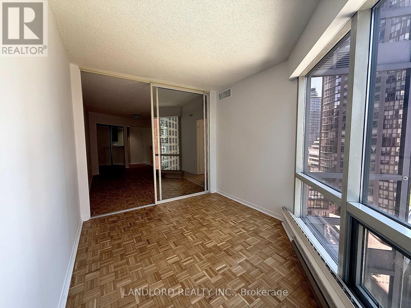 907 - 1001 Bay Street, Toronto, Ontario  M5S 3A6 - Photo 7 - C13163890