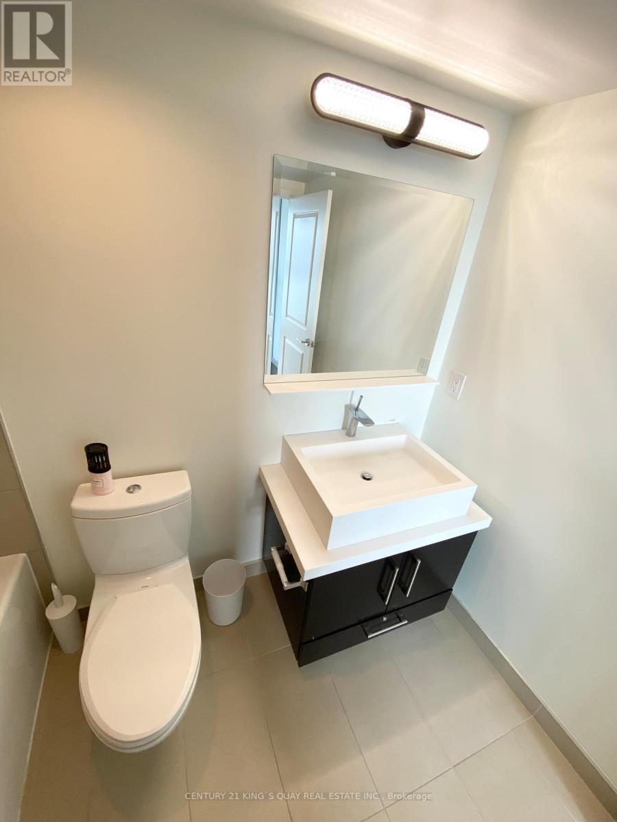 3704 - 1080 Bay Street, Toronto, Ontario  M5S 0A5 - Photo 11 - C13163900