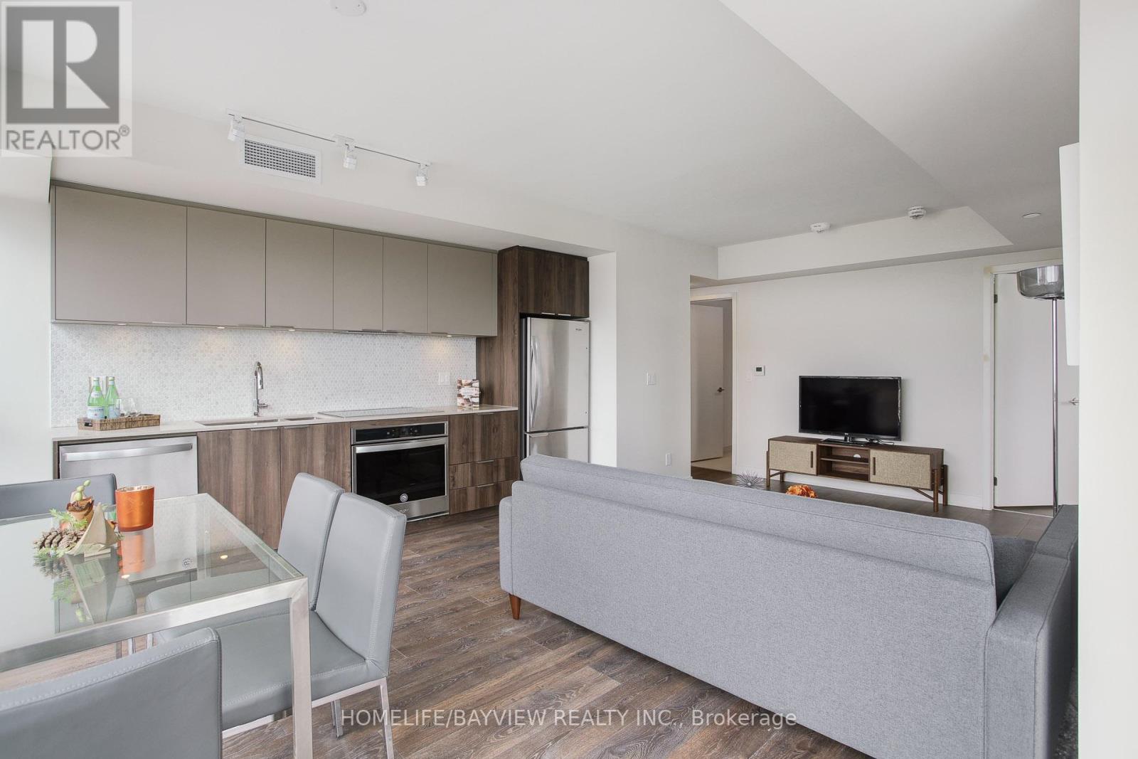 2111 - 2 Sonic Way, Toronto, Ontario  M3C 0P2 - Photo 11 - C13163932