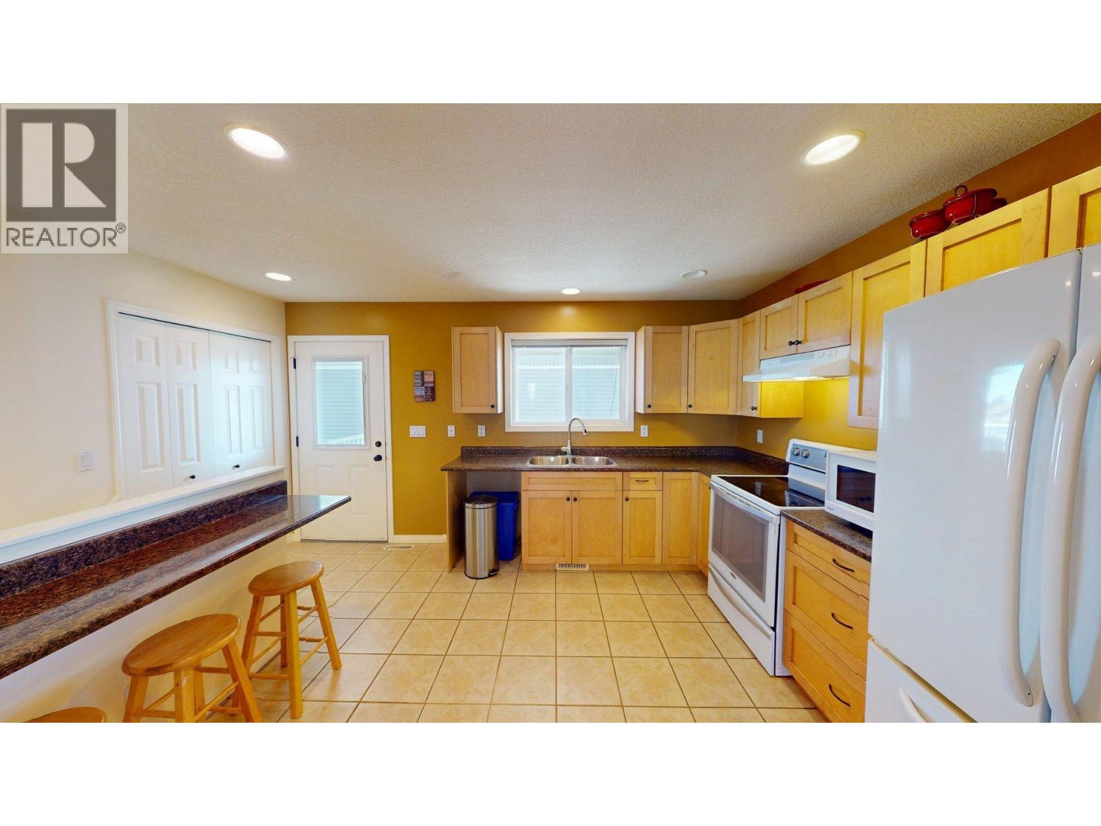 8812 113a Avenue, Fort St. John, British Columbia  V1J 0C4 - Photo 8 - R3126825