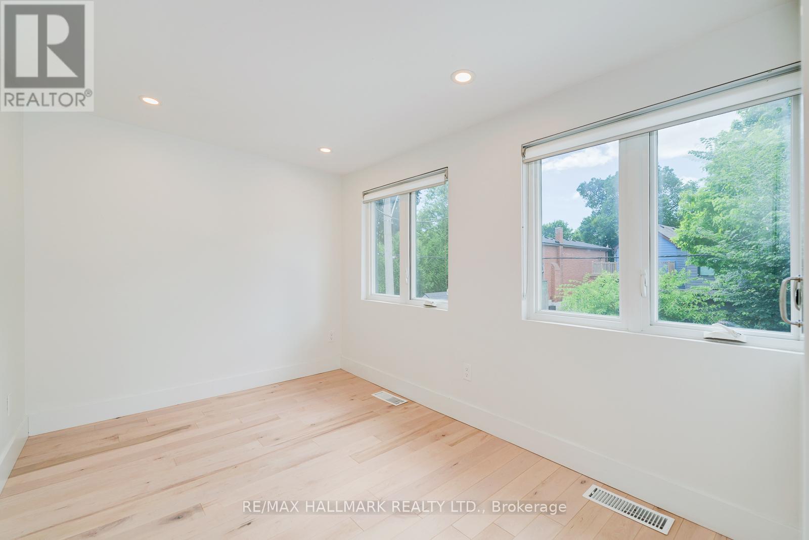 37 Craven Road, Toronto, Ontario M4L 2Z4 - Photo 15 - E13163738