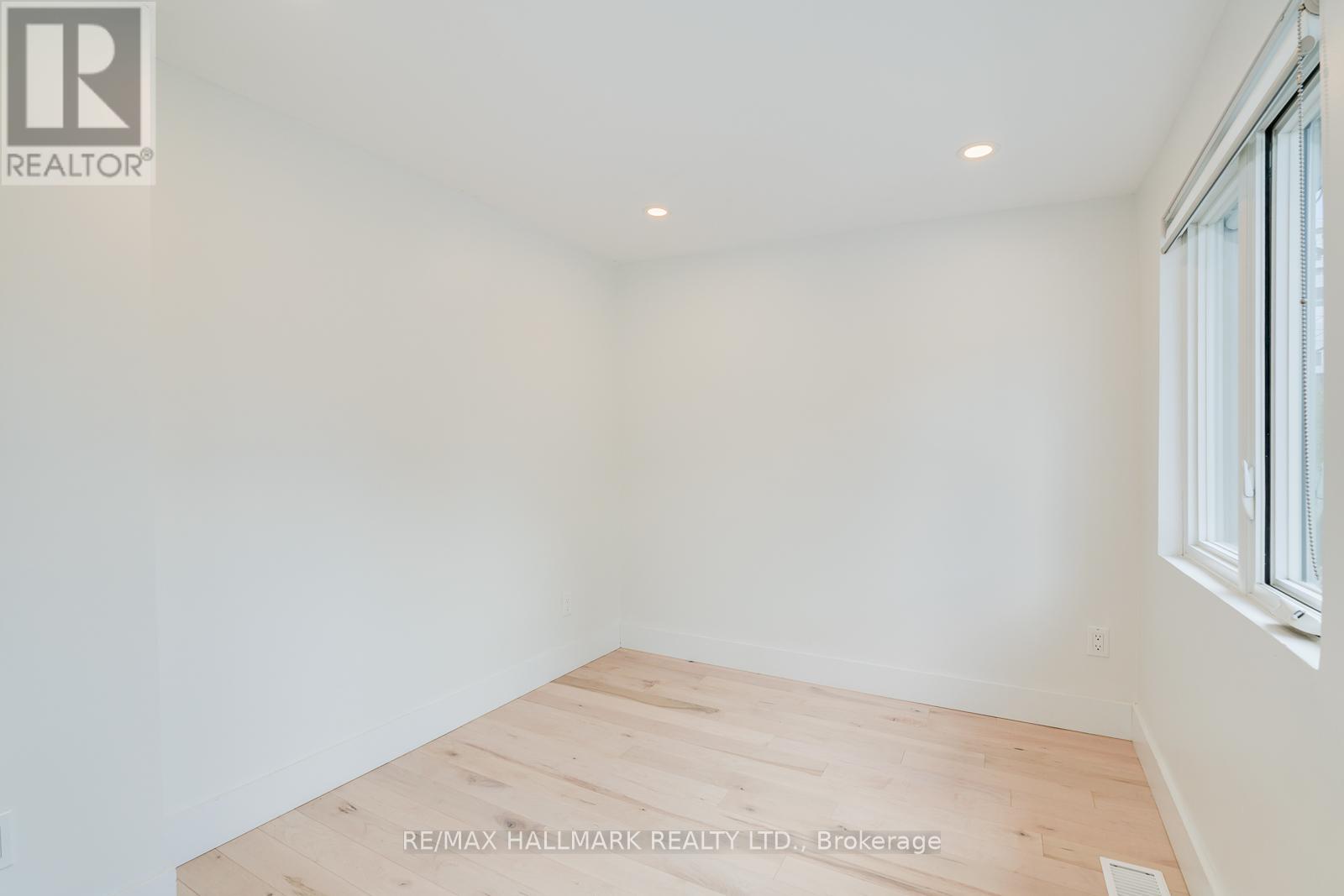 37 Craven Road, Toronto, Ontario M4L 2Z4 - Photo 17 - E13163738