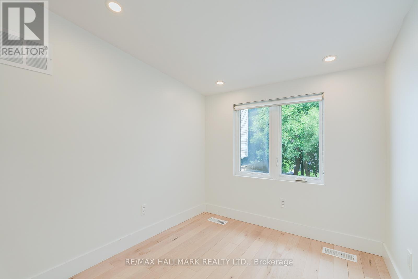 37 Craven Road, Toronto, Ontario M4L 2Z4 - Photo 21 - E13163738