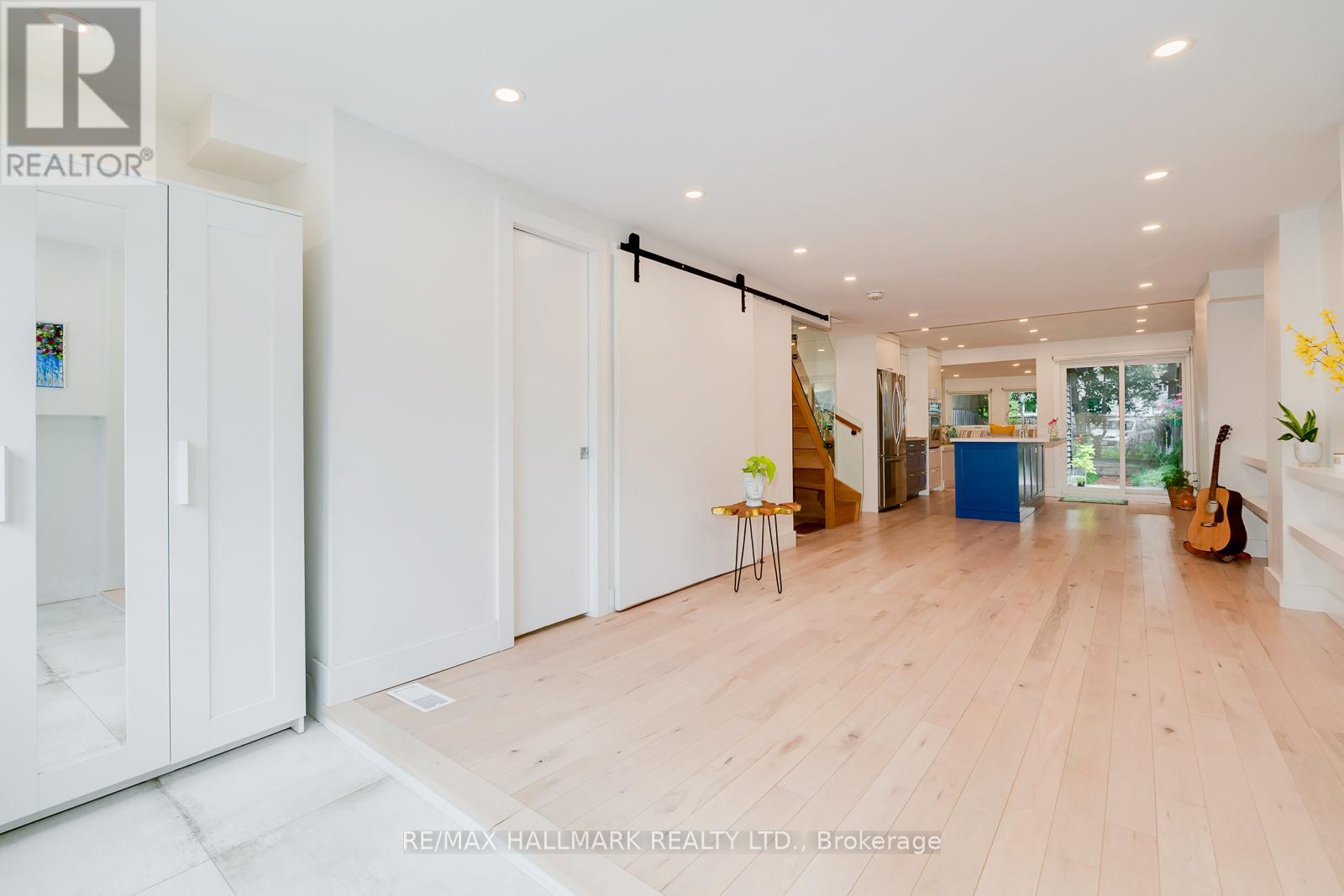 37 Craven Road, Toronto, Ontario M4L 2Z4 - Photo 5 - E13163738