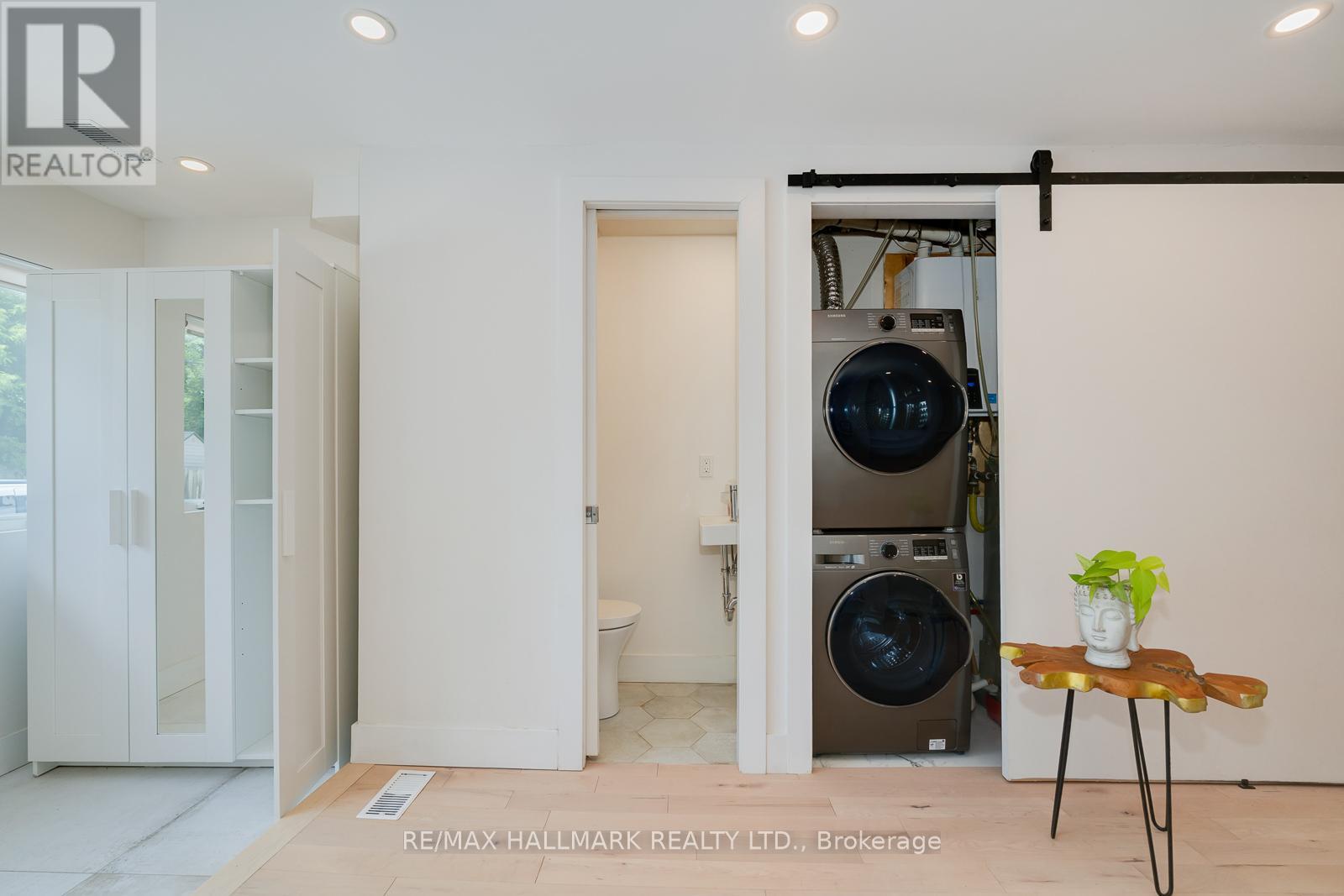 37 Craven Road, Toronto, Ontario M4L 2Z4 - Photo 8 - E13163738