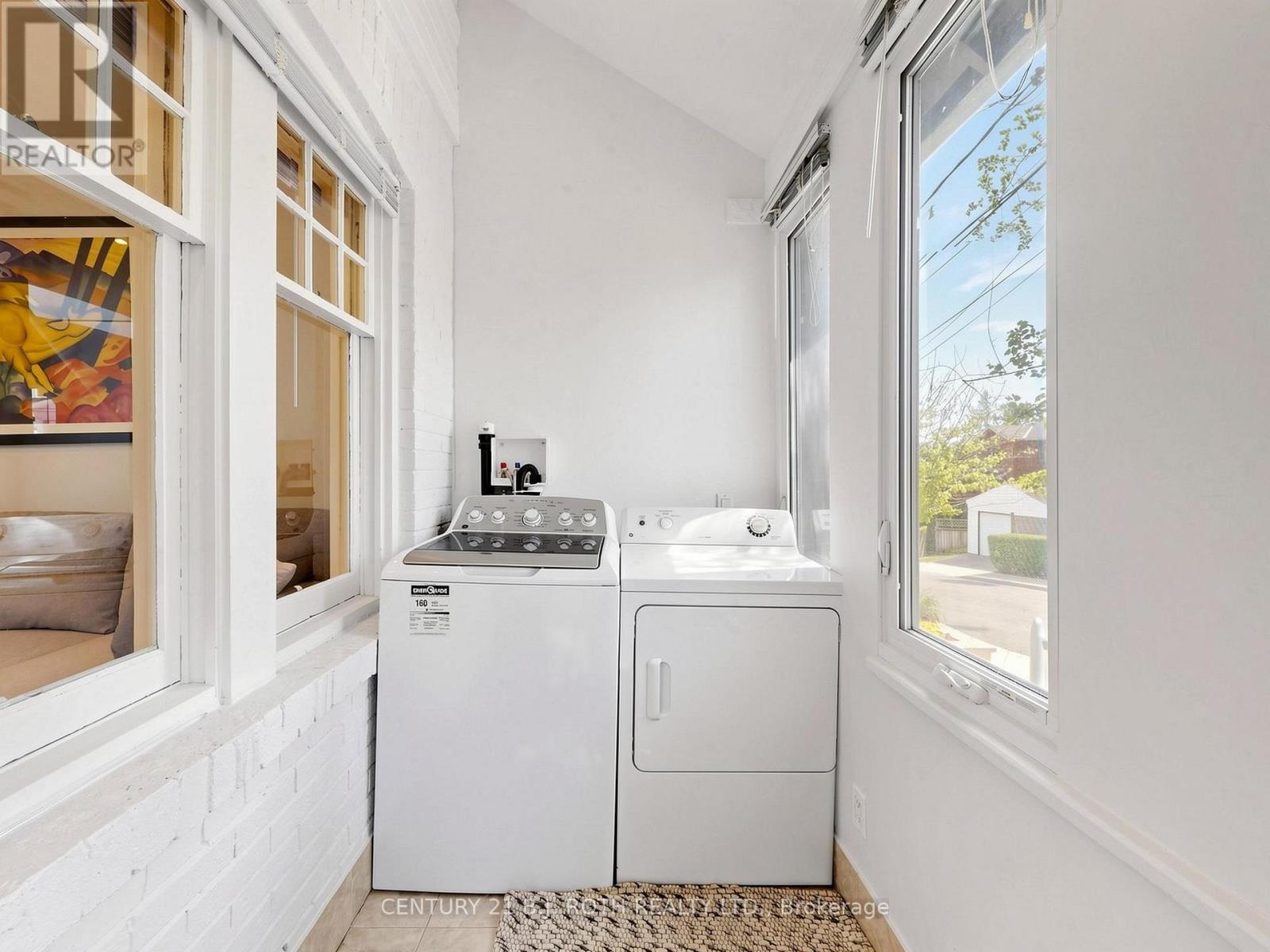 195 Wheeler Avenue, Toronto, Ontario  M4L 3V5 - Photo 19 - E13163788