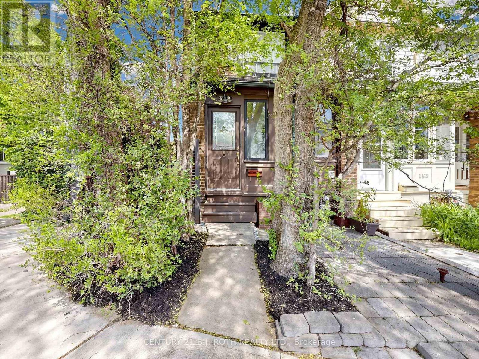 195 Wheeler Avenue, Toronto, Ontario  M4L 3V5 - Photo 3 - E13163788