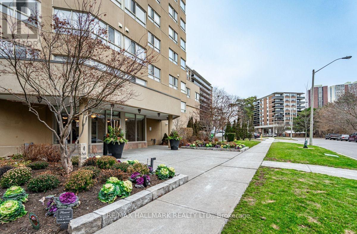 705 - 4 Park Vista, Toronto, Ontario  M4B 3M8 - Photo 4 - E13163848