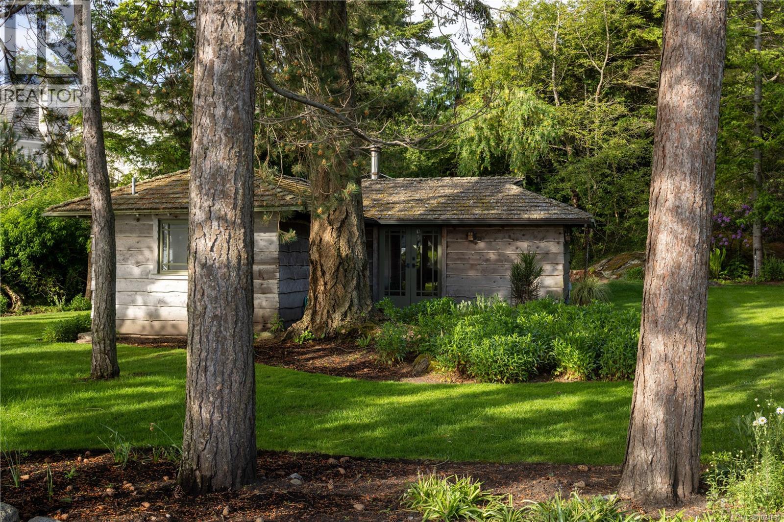 3175 Beach Dr, Oak Bay, British Columbia  V8R 6L7 - Photo 62 - 1024635