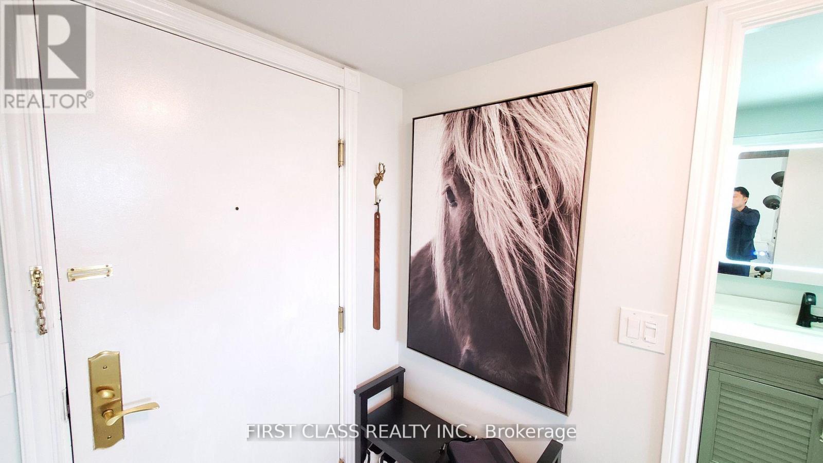 802 - 130 Pond Drive, Markham, Ontario  L3T 7W5 - Photo 10 - N13163706