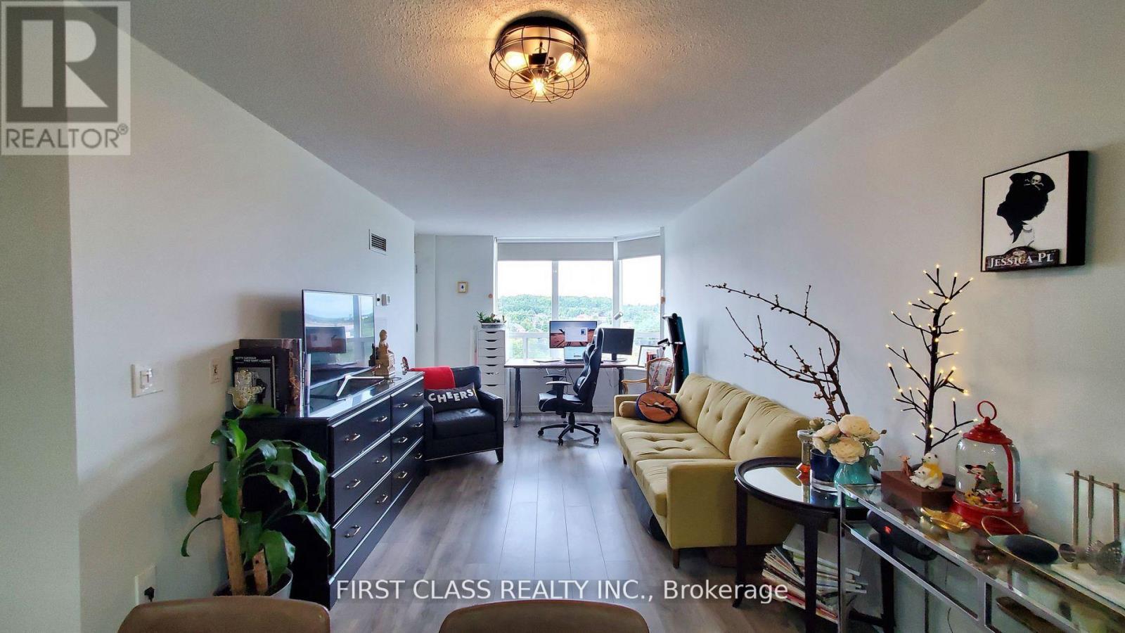 802 - 130 Pond Drive, Markham, Ontario  L3T 7W5 - Photo 16 - N13163706